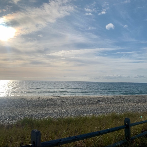 Meet your Posher, Micaela - Picture 1 of 1